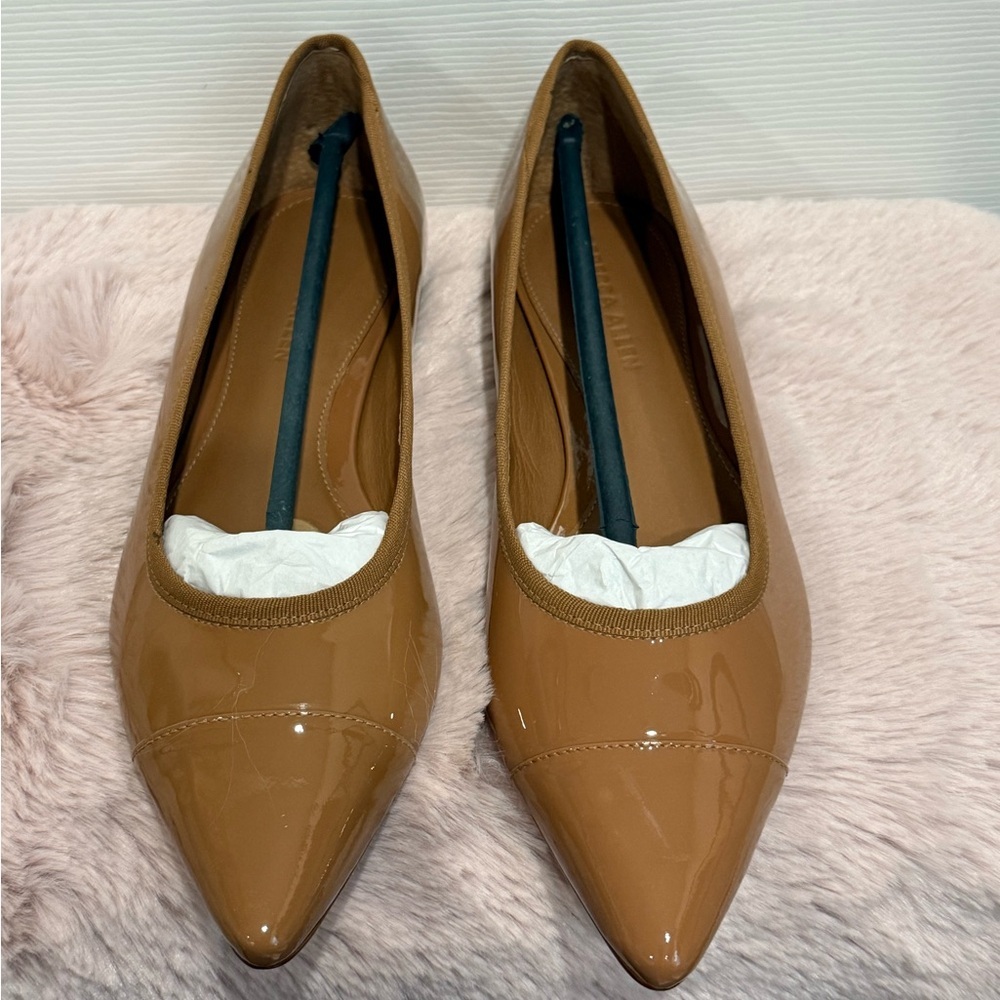 Chic Tan Patent Leather Flats for Women